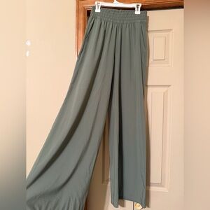 Vuori Flowy Wide-Leg Pants